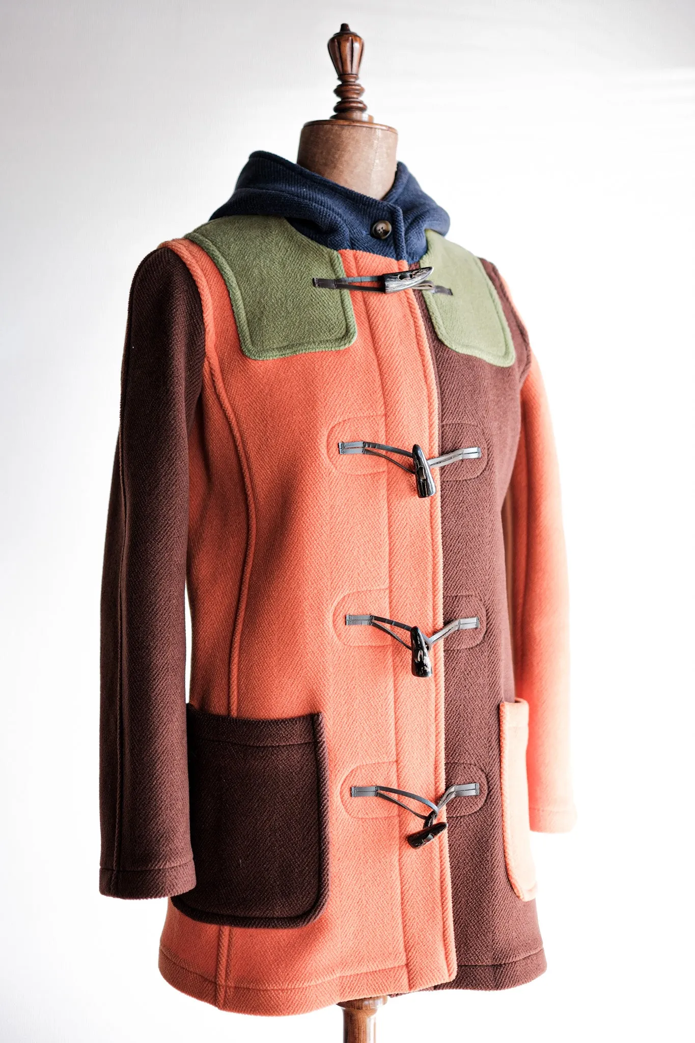 【~90's】Old INVERTERE Crazy Pattern Wool Duffle Coat "Moorbrook"