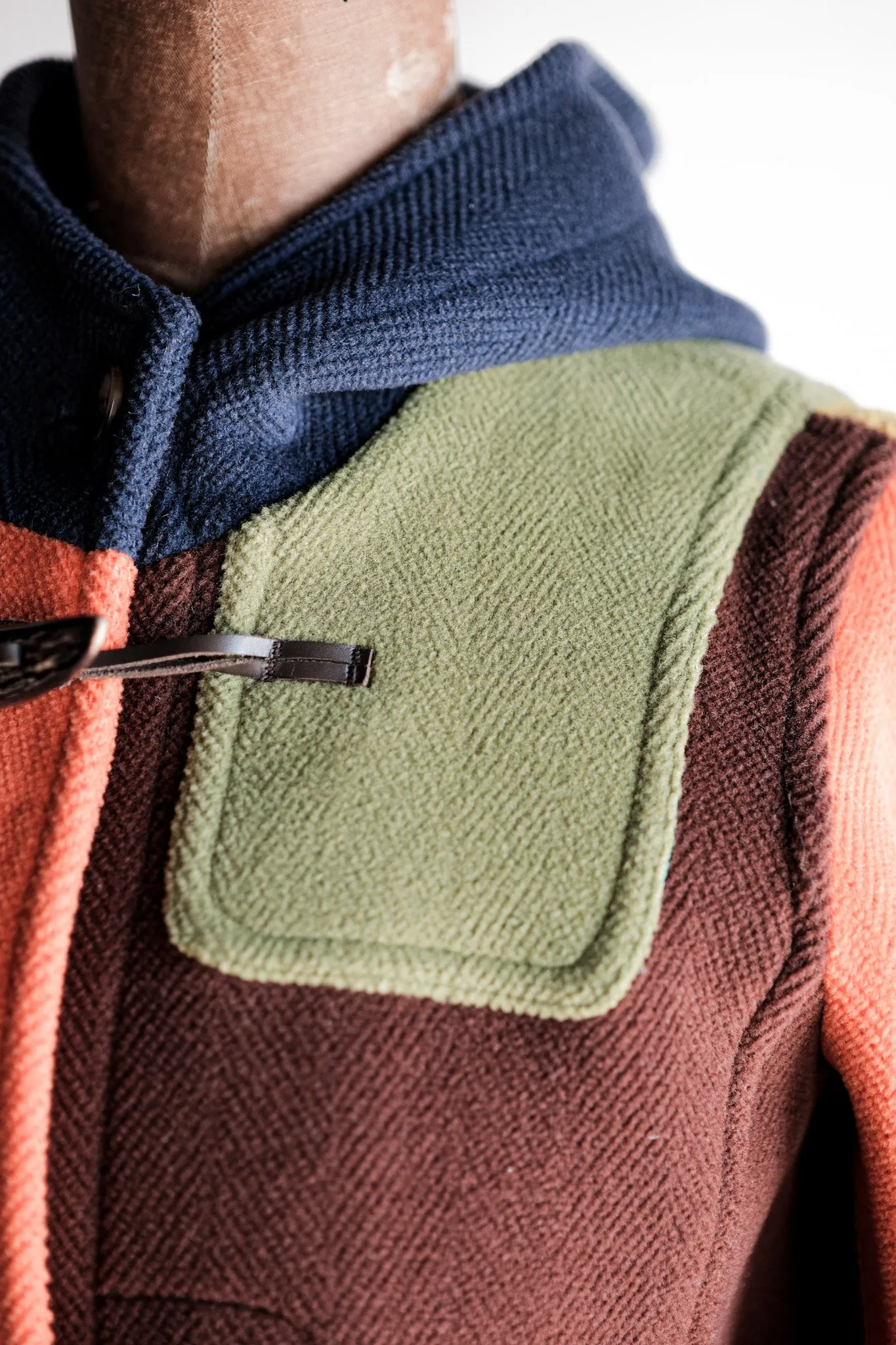【~90's】Old INVERTERE Crazy Pattern Wool Duffle Coat "Moorbrook"