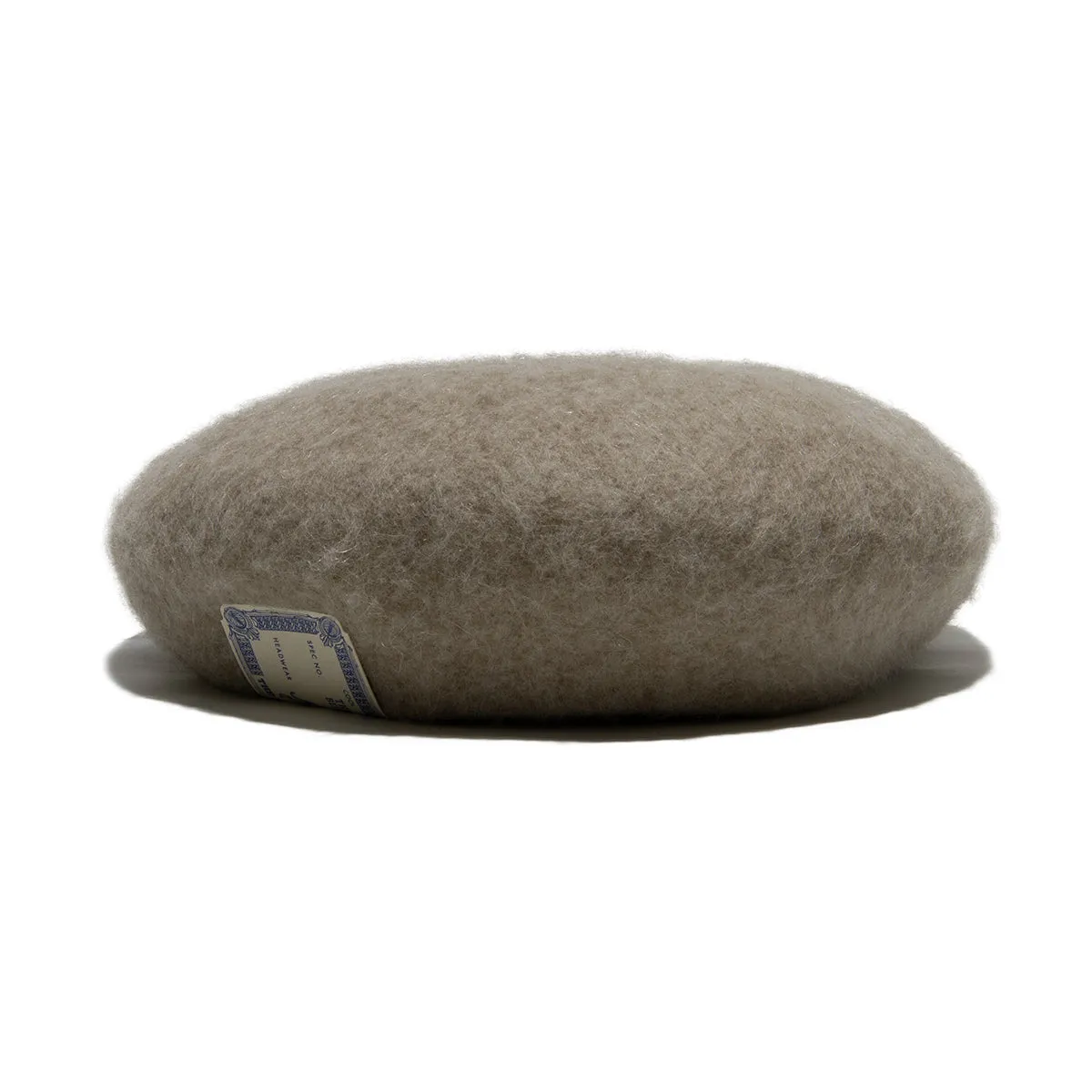 LEATHER WAPPEN FLUFFY BERET - Beige