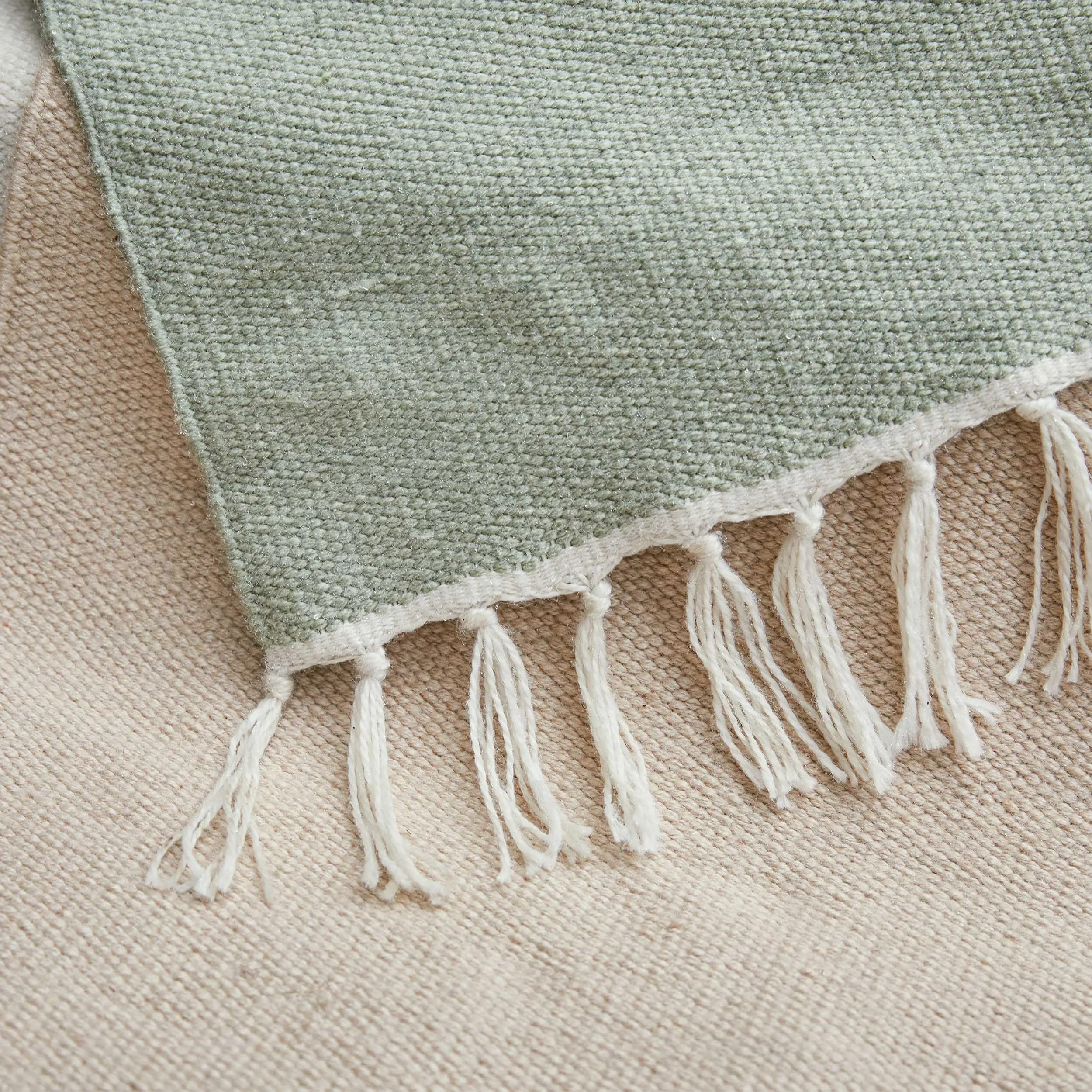 Tumla Runner [Pistachio & Natural white & Natural]